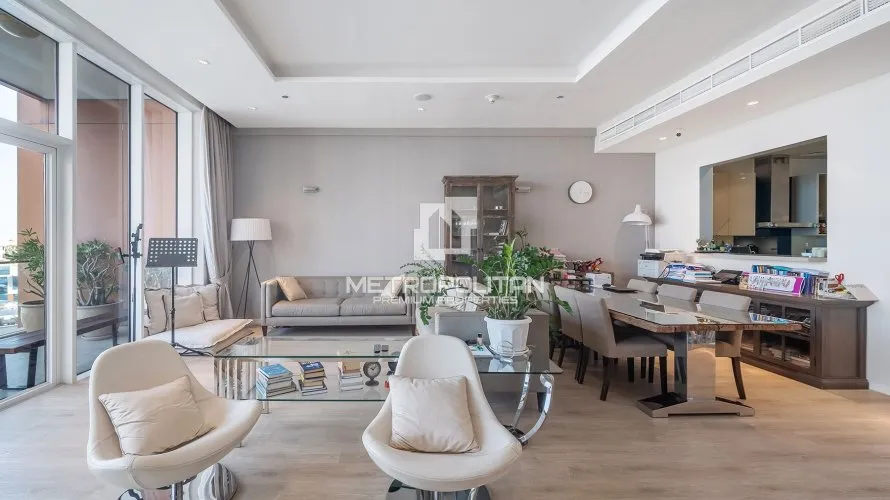 Apartamento de 3 dormitorios en Tiara Residences, UAE No. 1004 № 2