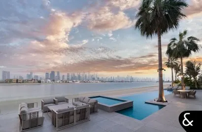 Villa de 6 dormitorios en Signature Villas, UAE No. 1362