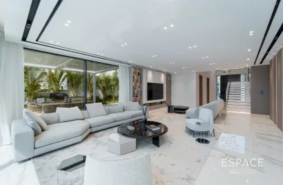 Villa de 5 dormitorios en Palm Jumeirah, UAE No. 934