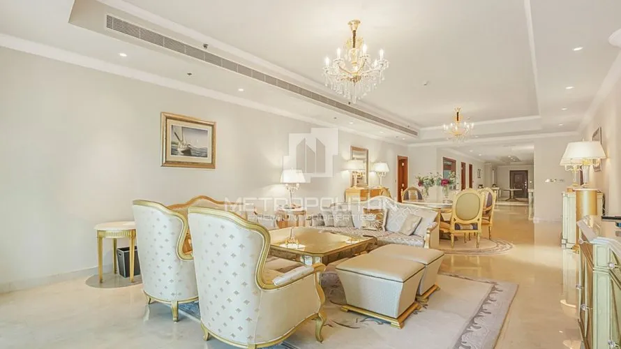 Apartamento de 4 dormitorios en Palm Jumeirah, UAE No. 942 № 2