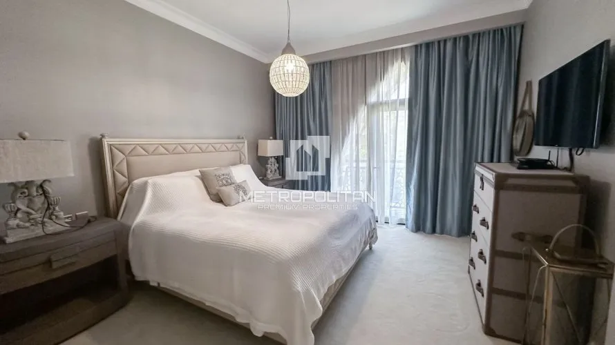 Villa de 5 dormitorios en Palm Jumeirah, UAE No. 381 № 6