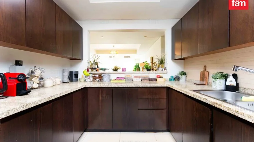 Apartamento de 3 dormitorios en Palm Jumeirah, UAE No. 514 № 3