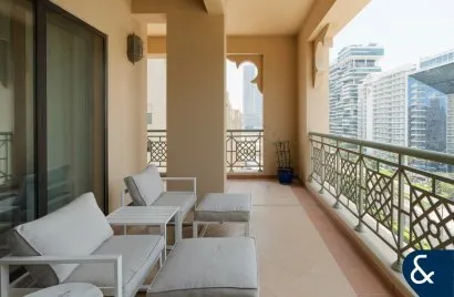 Apartamento de 2 dormitorios en GOLDEN MILE Palm Jumeirah, UAE No. 1054