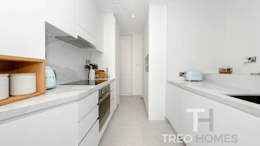 Apartamento de 2 dormitorios en Palm Jumeirah, UAE No. 473 № 5