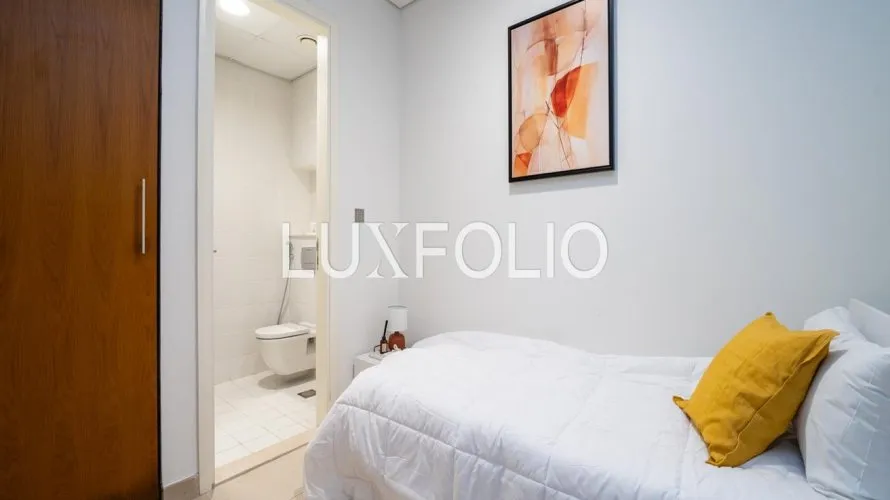 Apartamento de 2 dormitorios en The Crescent, UAE No. 620 № 13