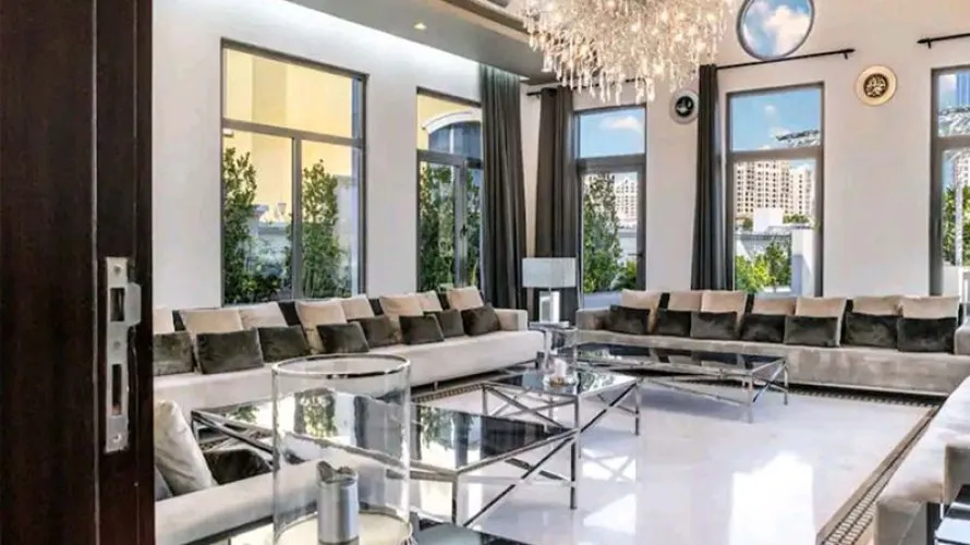 Villa de 6 dormitorios en Signature Villas, UAE No. 297 № 23