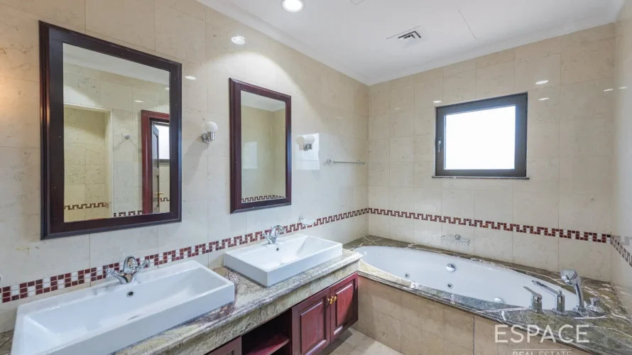 Villa de 6 dormitorios en Palm Jumeirah, UAE No. 879 № 13