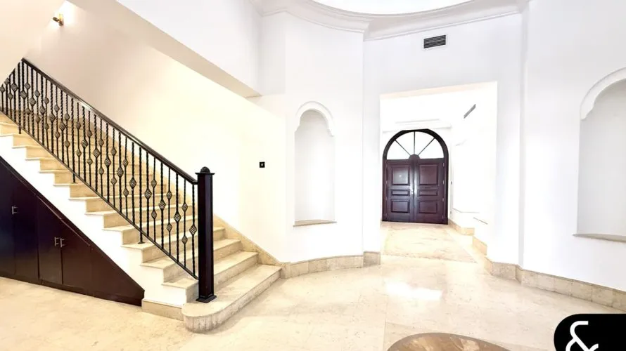 Villa de 6 dormitorios en Signature Villas, UAE No. 1051 № 27