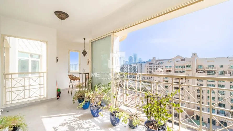 Apartamento de 2 dormitorios en Shoreline Apartments, UAE No. 956 № 27