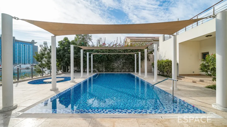 Villa de 6 dormitorios en Palm Jumeirah, UAE No. 1093 № 12