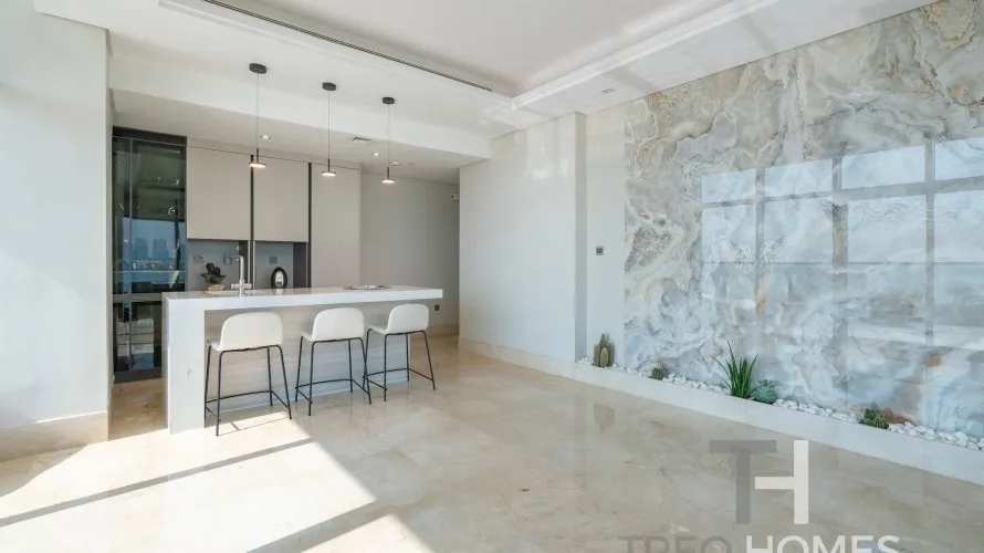 Apartamento de 2 dormitorios en Palm Jumeirah, UAE No. 472 № 2