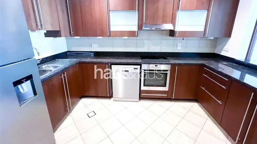Apartamento de 2 dormitorios en Golden Mile, UAE No. 563 № 5