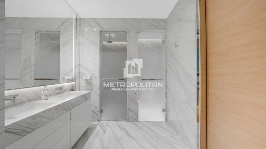 Apartamento de 2 dormitorios en Palm Jumeirah, UAE No. 994 № 8