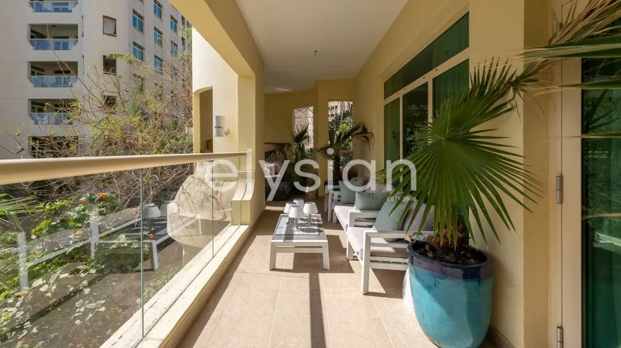 Apartamento de 3 dormitorios en Shoreline Apartments, UAE No. 507 № 10