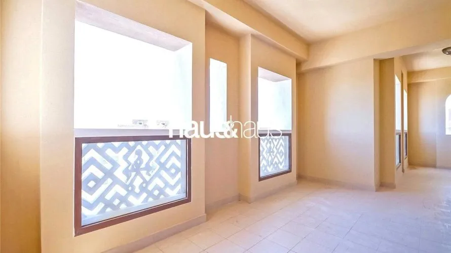 Apartamento de 3 dormitorios en Kingdom of Sheba, UAE No. 556 № 8