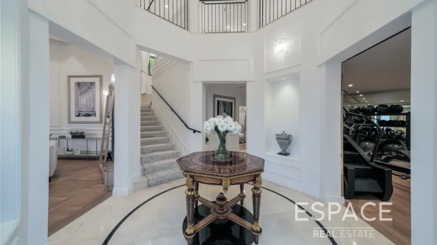 Villa de 4 dormitorios en Palm Jumeirah, UAE No. 884 № 3