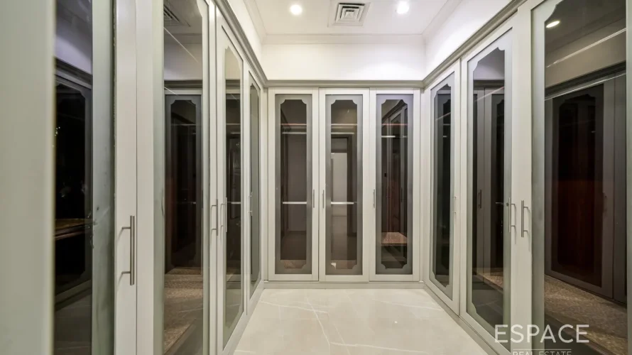 Villa de 5 dormitorios en Palm Jumeirah, UAE No. 883 № 17