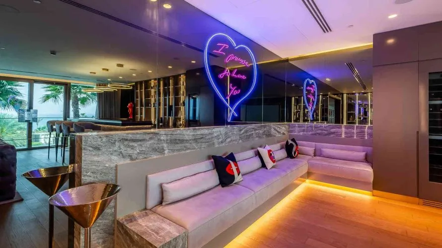 Apartamento de 4 dormitorios en Palm Jumeirah, UAE No. 1311