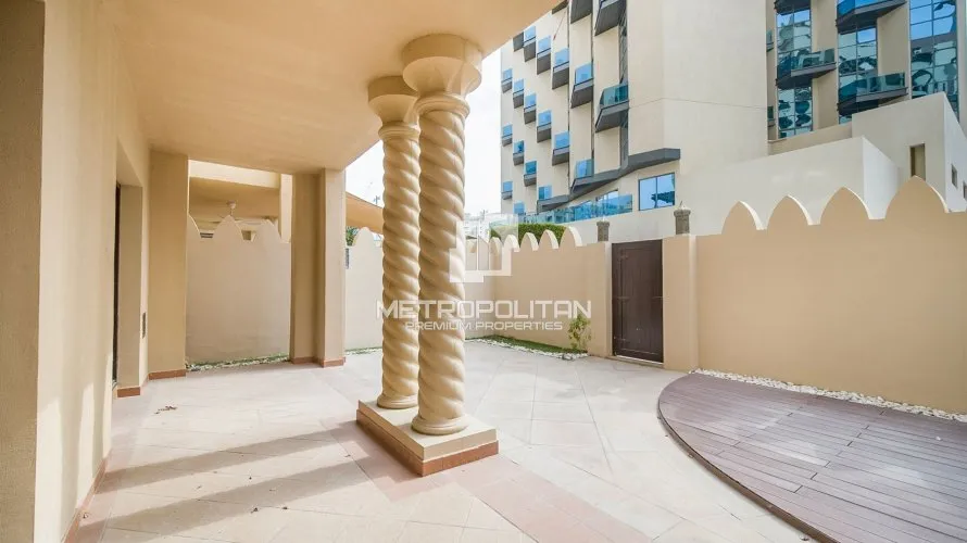 Adosado de 3 dormitorios en Palm Jumeirah, UAE No. 454 № 15