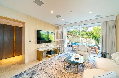 Apartamento de 2 dormitorios en FIVE Palm Jumeirah, UAE No. 245