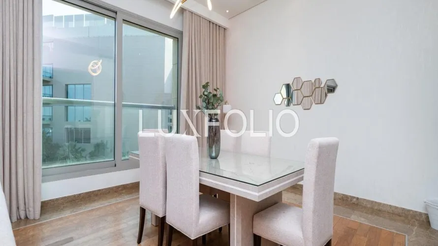 Apartamento de 2 dormitorios en The Crescent, UAE No. 620 № 4