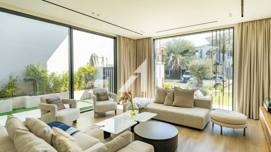 Villa de 6 dormitorios en Garden Homes, UAE No. 1259 № 9