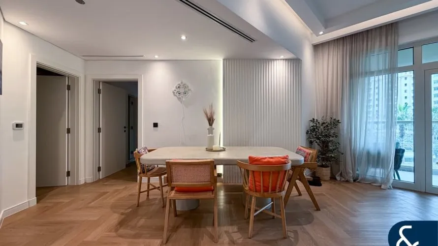 Apartamento de 2 dormitorios en Shoreline Apartments, UAE No. 1367 № 1