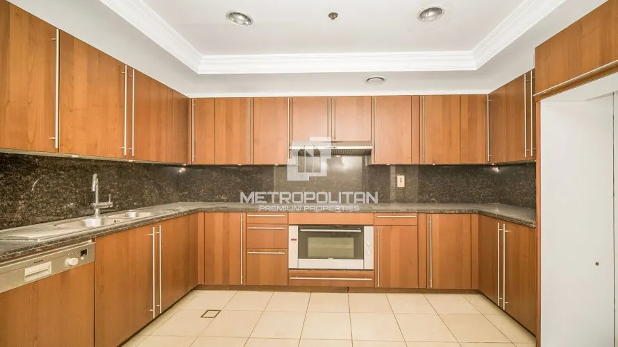 Adosado de 3 dormitorios en Palm Jumeirah, UAE No. 454 № 4