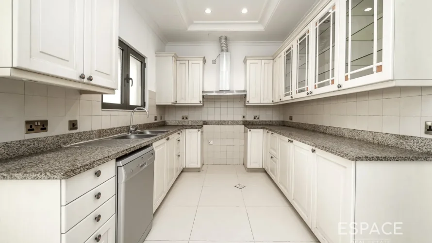 Villa de 5 dormitorios en Palm Jumeirah, UAE No. 883 № 9