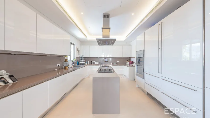 Villa de 6 dormitorios en Palm Jumeirah, UAE No. 1094 № 6