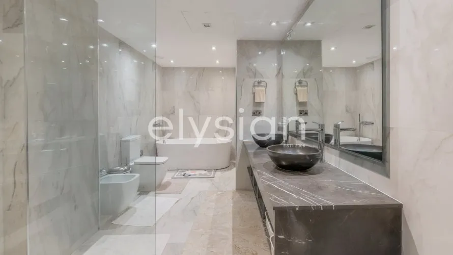 Apartamento de 3 dormitorios en Shoreline Apartments, UAE No. 508 № 7