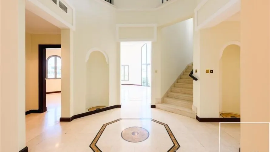 Villa de 4 dormitorios en Garden Homes, UAE No. 1109 № 3