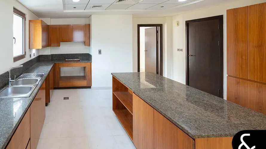 Villa de 5 dormitorios en Kingdom of Sheba, UAE No. 1060 № 15