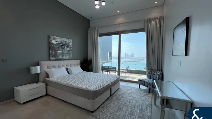 Apartamento de 4 dormitorios en The Crescent, UAE No. 1075 № 4