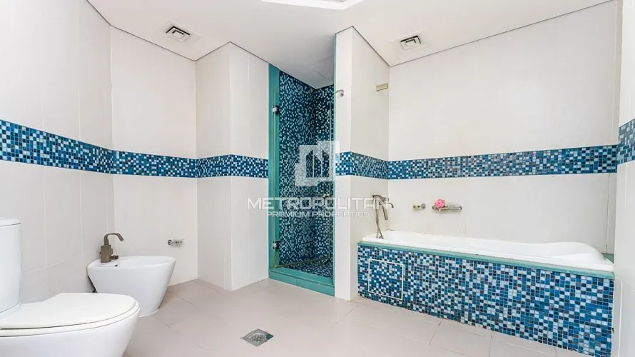 Ático de 4 dormitorios en Shoreline Apartments, UAE No. 987 № 8