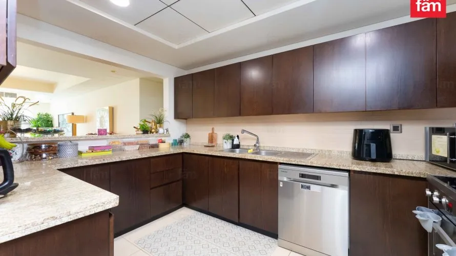 Apartamento de 3 dormitorios en Palm Jumeirah, UAE No. 514 № 4