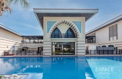 Villa de 4 dormitorios en Palm Jumeirah, UAE No. 870