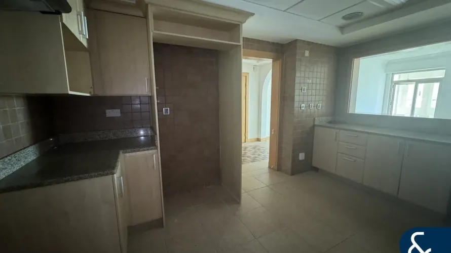 Apartamento de 2 dormitorios en Shoreline Apartments, UAE No. 1355 № 13