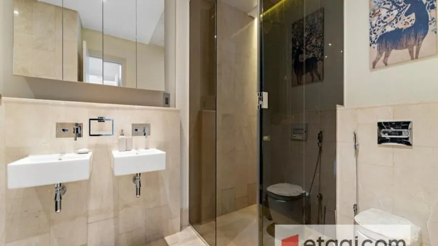 Apartamento de 3 dormitorios en The Crescent, UAE No. 400 № 20