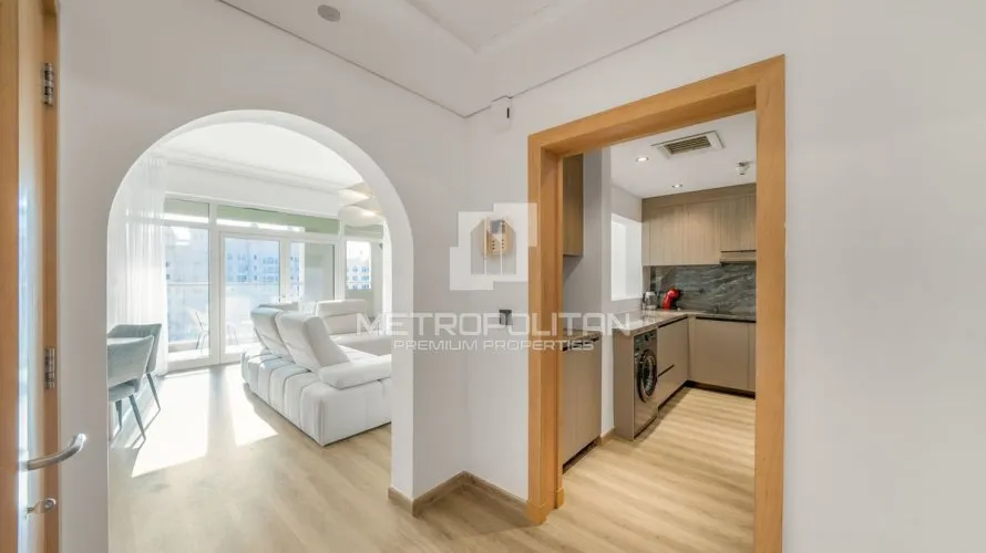 Apartamento de 2 dormitorios en Shoreline Apartments, UAE No. 444