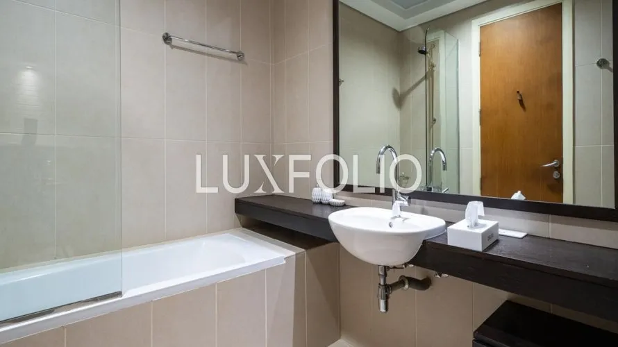 Apartamento de 2 dormitorios en The Crescent, UAE No. 620 № 16