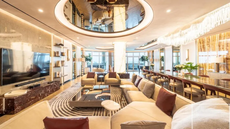 Apartamento de 3 dormitorios en The Crescent, UAE No. 790 № 1