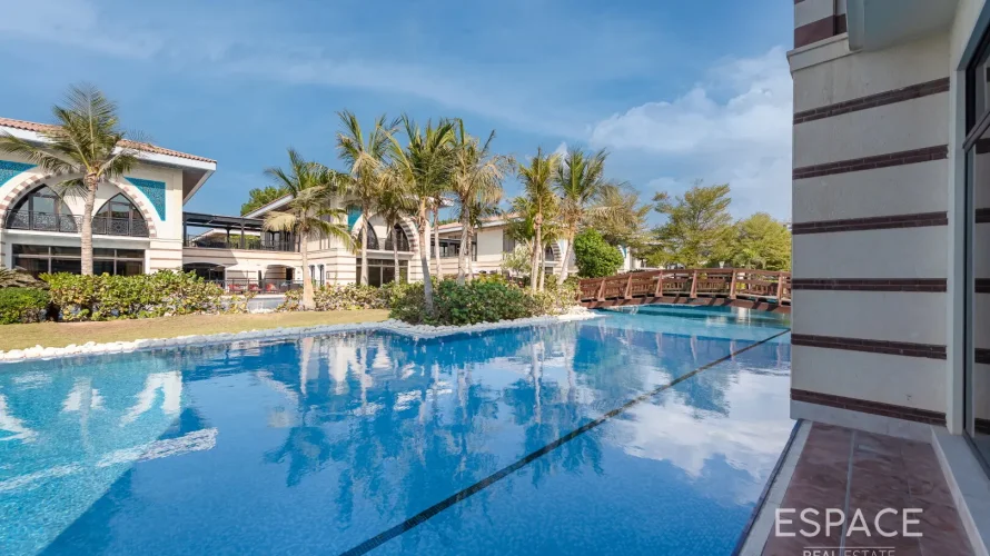 Villa de 4 dormitorios en Palm Jumeirah, UAE No. 870 № 16