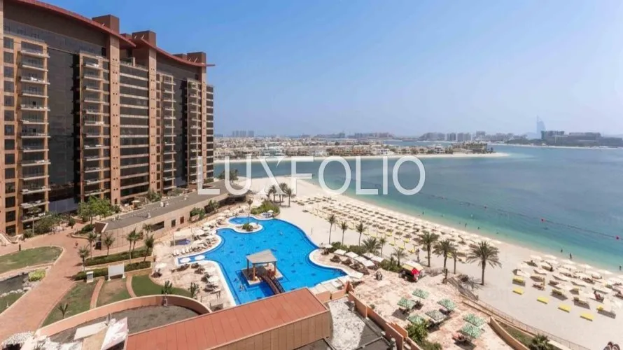 Apartamento de 3 dormitorios en Palm Jumeirah, UAE No. 643 № 1