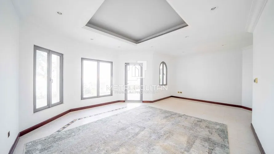 Villa de 4 dormitorios en Garden Homes, UAE No. 1016 № 2