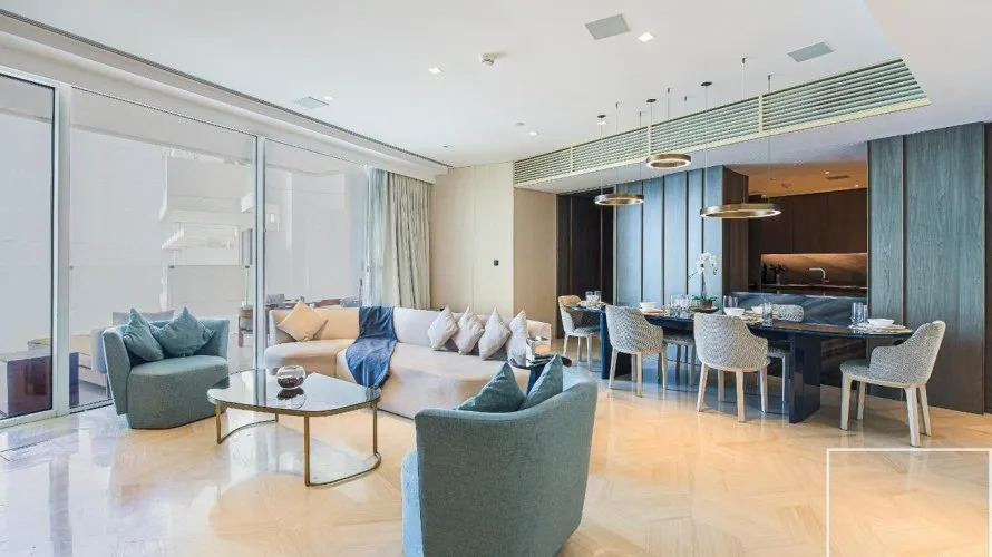 Apartamento de 2 dormitorios en FIVE Palm Jumeirah, UAE No. 1137