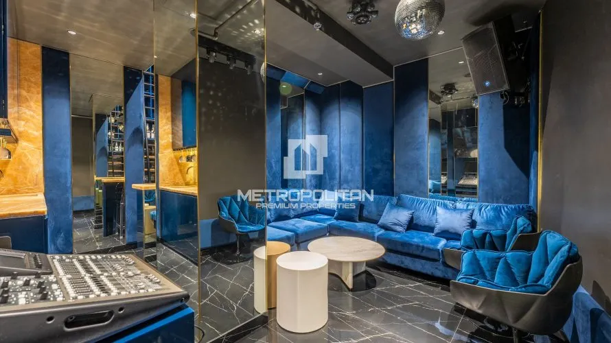 Villa de 7 dormitorios en XXII Carat, UAE No. 963 № 12