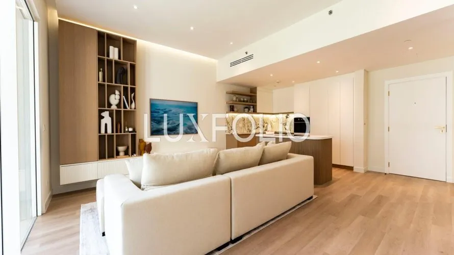 Apartamento de 2 dormitorios en Shoreline Apartments, UAE No. 614 № 1
