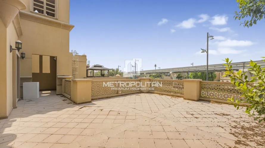 Villa de 4 dormitorios en Palm Jumeirah, UAE No. 977 № 28