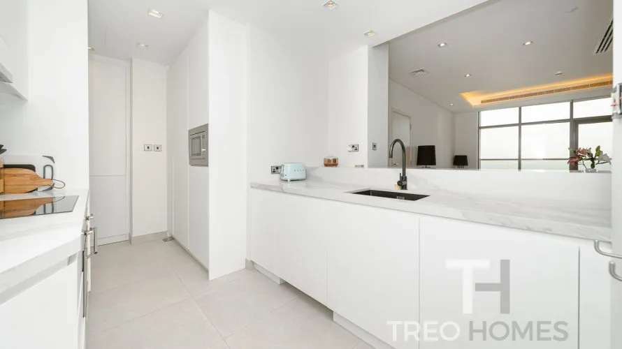 Apartamento de 2 dormitorios en Palm Jumeirah, UAE No. 473 № 4